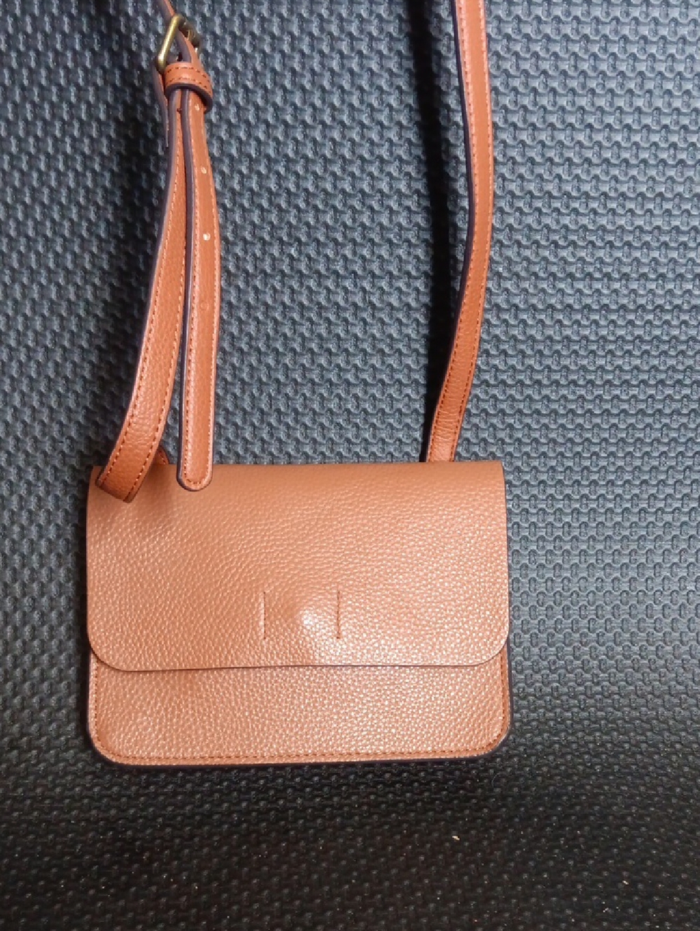 Melrose and Market Tan Pebbled Leather Crossbody Bag